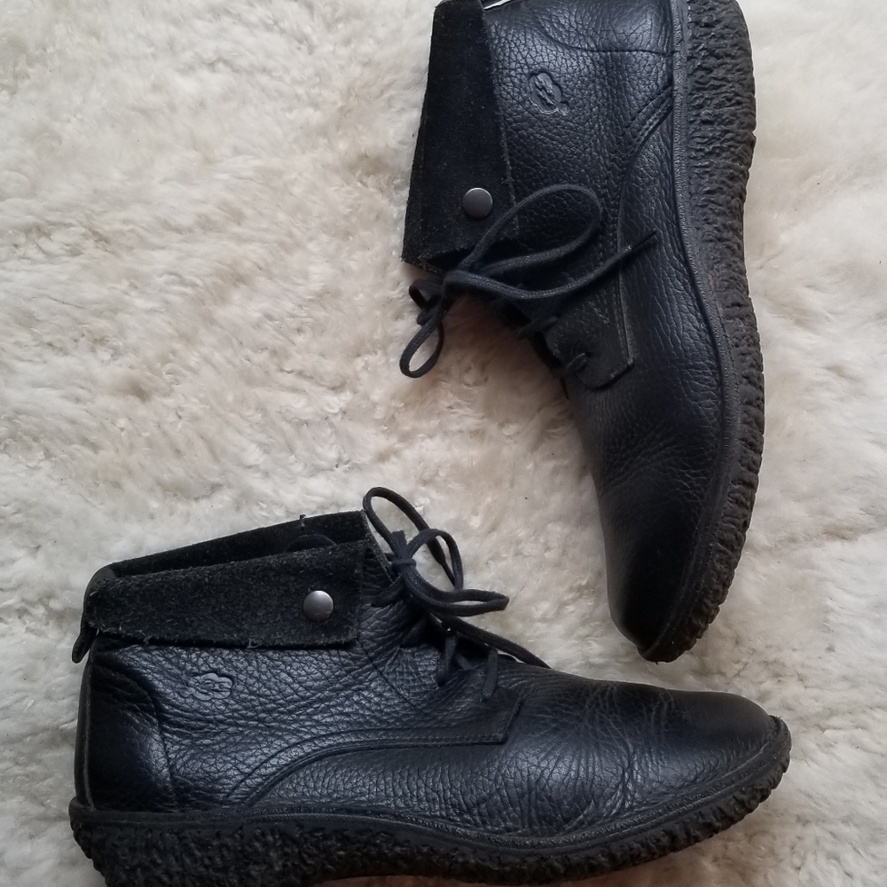 Loints of Holland black leather walking booties